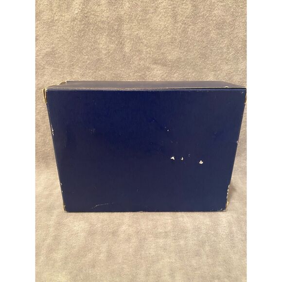 Tom Morris St Andrews Golf Balls, Tees, Marker, Divot Tool VTG‎ British - Picture 3 of 4